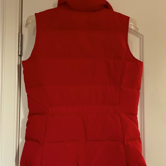 NWT Lands End Red Down Puffer Vest XS - Picture 6 of 8
